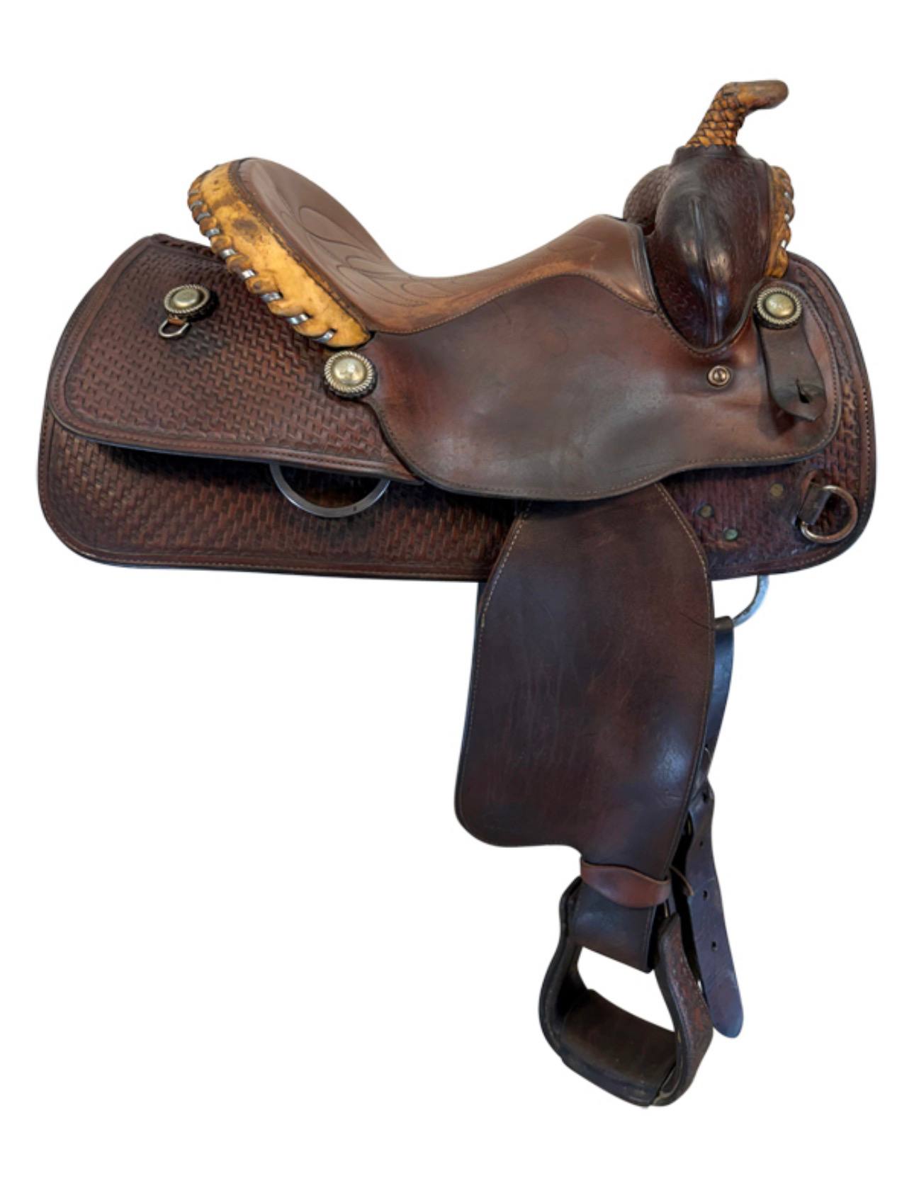 14.5Inch Used Clebourne Ranch Saddle Medium Tree - Image 3