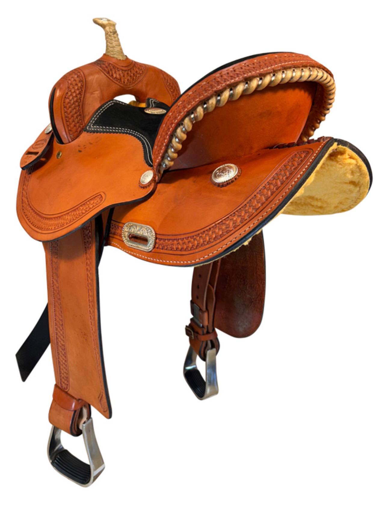 15 Inch Used Dakota Barrel Saddle 307 - Image 5