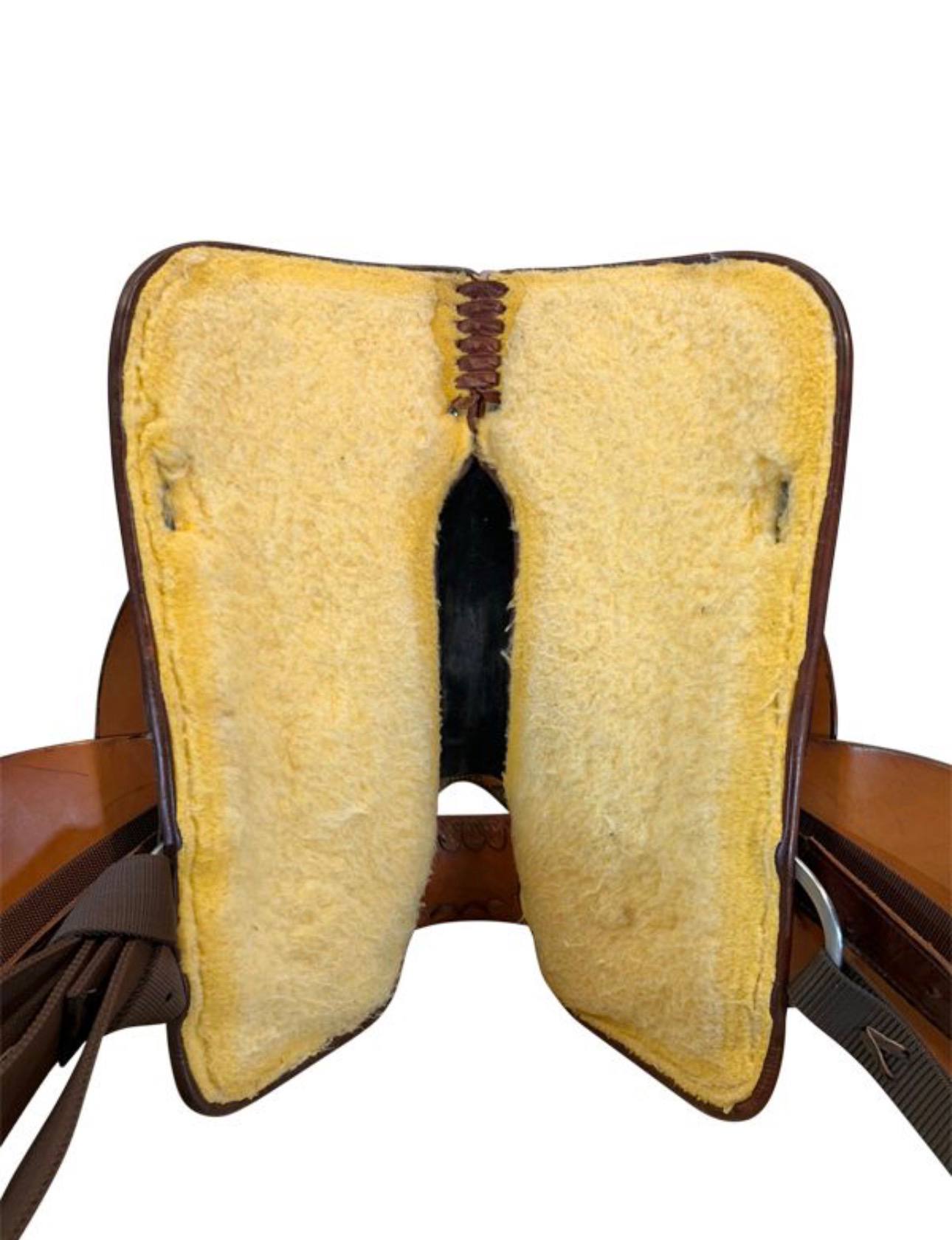 15 Inch Used TexTan Barrel Saddle - Image 2